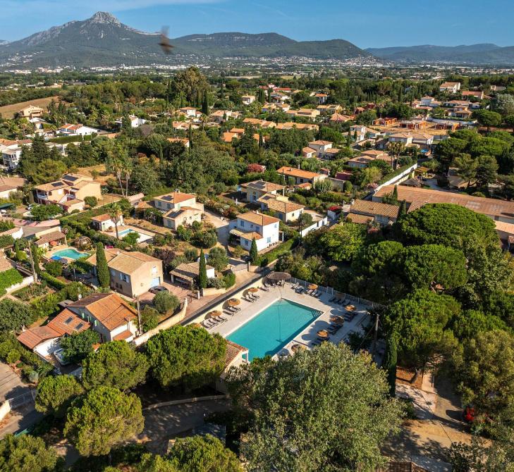 Le Hameau Des Pins info